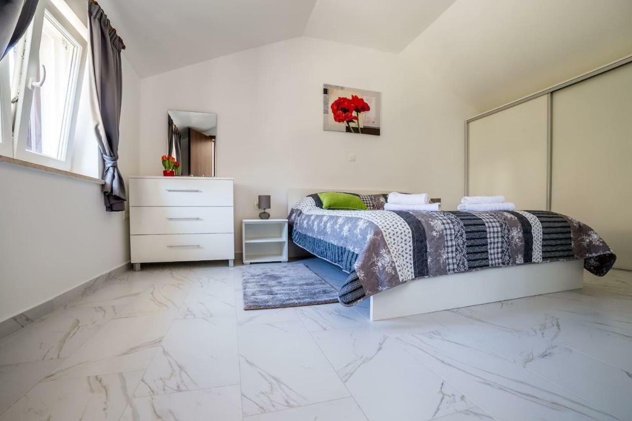 Apartment Podini Brseč Екстериор снимка