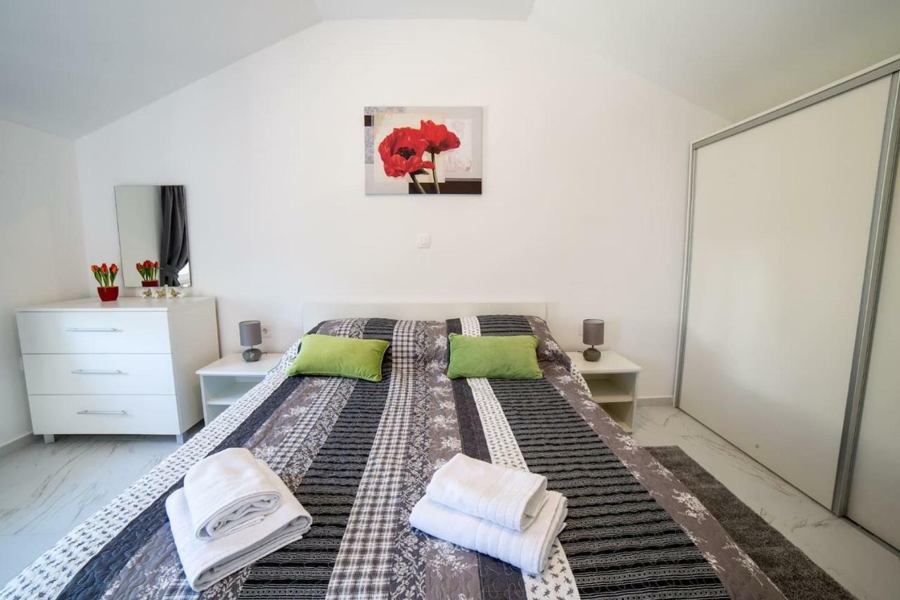 Apartment Podini Brseč Екстериор снимка